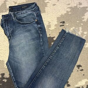 Judy Blue Cropped Ankle Jean
